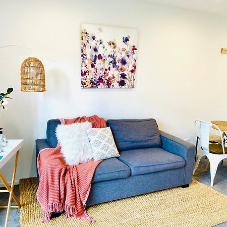 Perfect Modern Townhouse Cbd Κράισττσερτς Εξωτερικό φωτογραφία